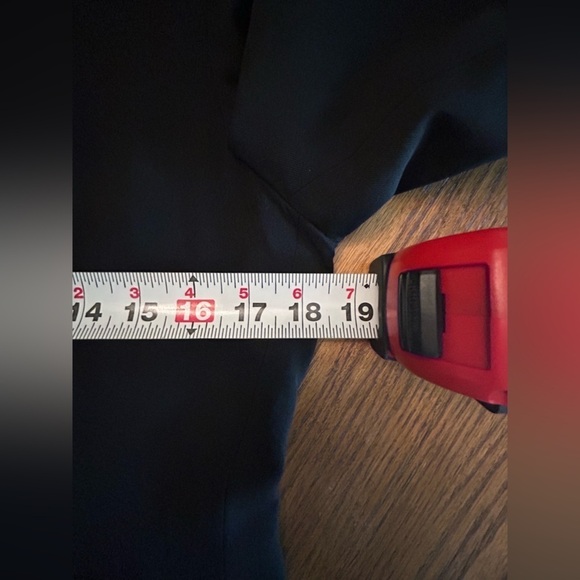 Lauren Ralph Lauren Women’s Blazer Size 8P Black Single Breasted Wool Blend - Picture 4 of 11